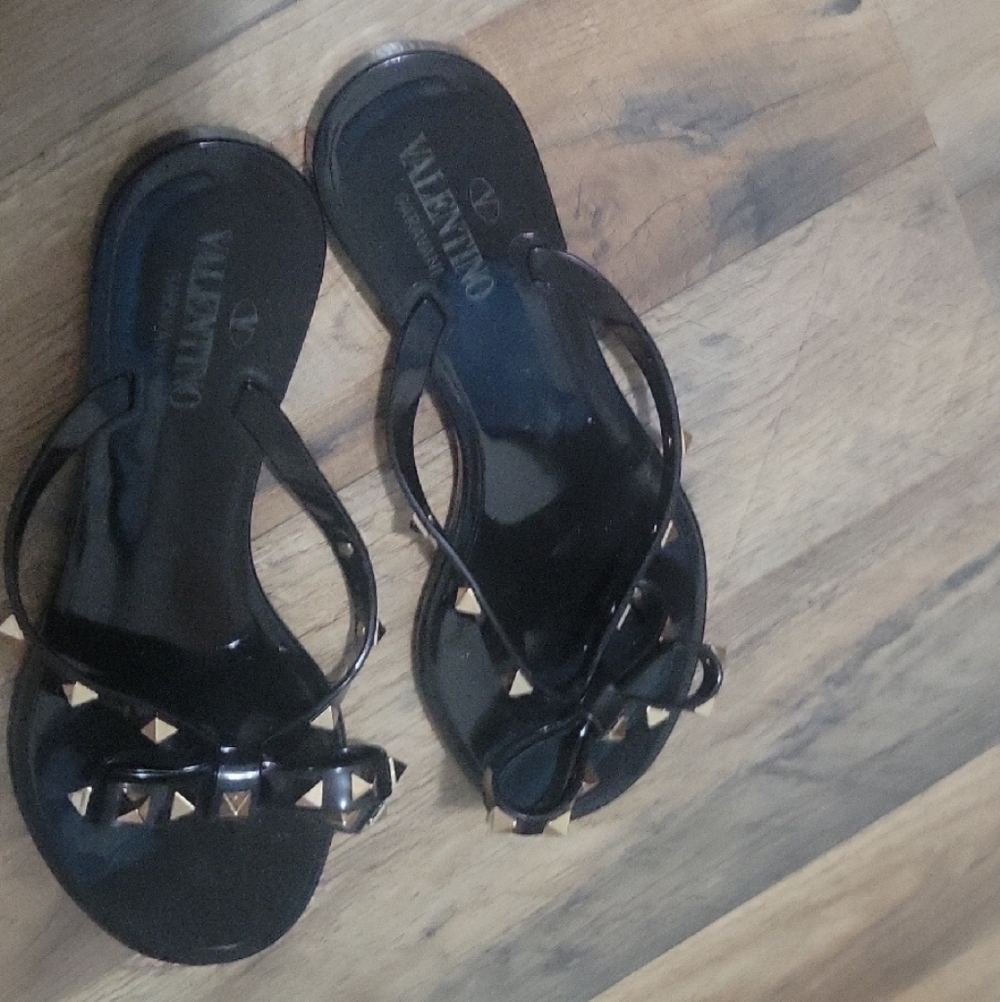 Valentino Garavani Jelly Rockstud Bow Thong Sandals Women's Black Size 39 8US